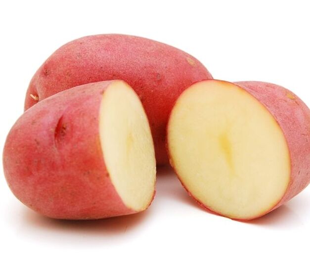 Les pommes de terre rouges sont un remède populaire contre les papillomes sur les lèvres. 